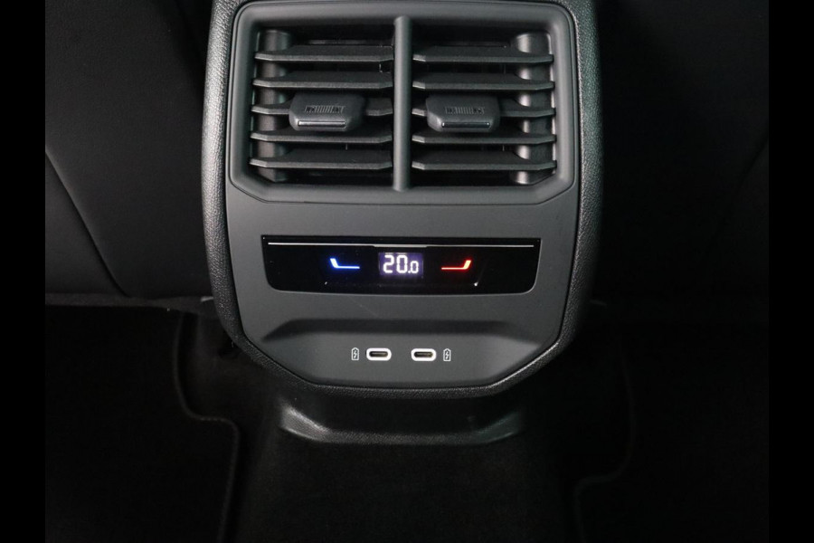 CUPRA Formentor 1.4 eHybrid VZ | 245pk | Stoelverwarming | Camera | Adaptive cruise | Sfeerverlichting | Navigatie | Keyless | 19'' | Stuurverwarming | Full LED | PHEV | Plug In