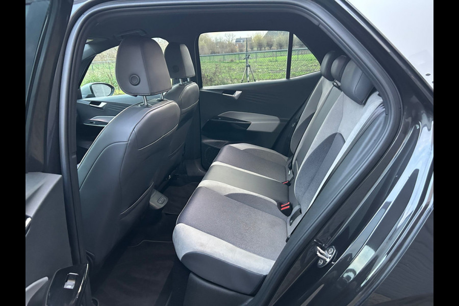 Volkswagen ID.3 First Plus 58kWh Navi-Pro Adap.Cruise Camera 19" Ecc Apple Carplay Android Auto SOH 91% Stoel+Stuurverwarming Lmv Matrix led Privacy Glas Keyless Rijstrooksensor 1e Eigenaar Origineel Nederlandse Auto