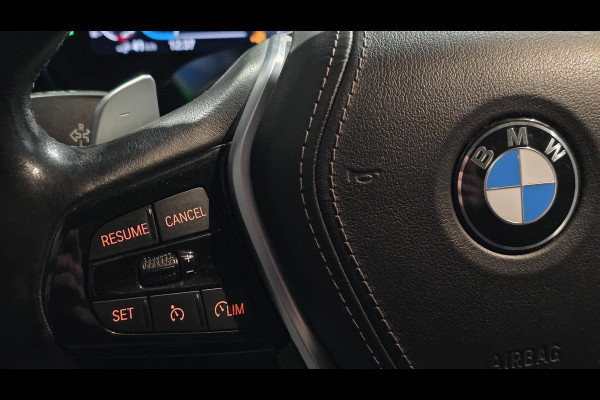 BMW 5 Serie 530e Executive | 360 Camera | Glazen schuif-/kanteldak | Facelift