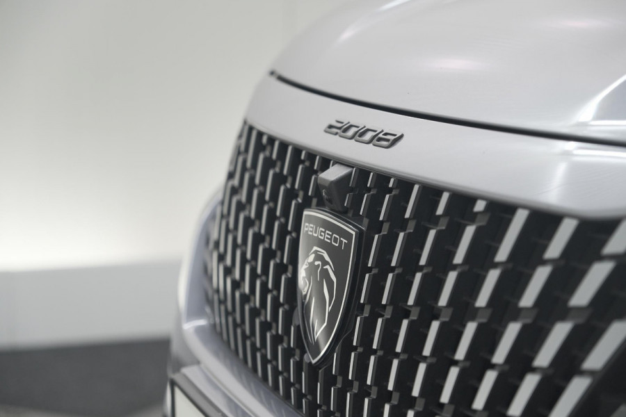 Peugeot 2008 Hybrid 136 e-DCS6 Allure | 360 Camera | Adaptieve Cruise Control | Dodehoekdetectie | Navigatie