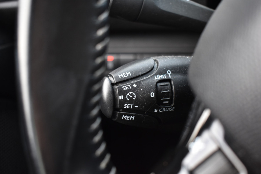 Peugeot 308 110PK PureTech ACTIVE CRUISE/ECC/NAVI