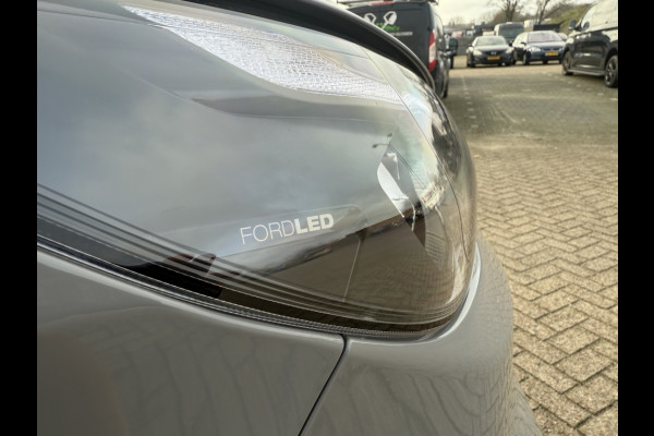 Ford Transit Custom 320 2.0 TDCI L2H1 LIMITED DUBBELCABINE! AUTOMAAT! TREKHAAK!