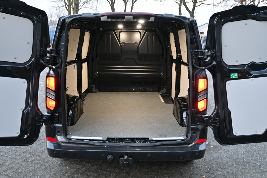 Ford Transit Custom 320L 2.0 TDCI L2H1 Limited Driver assist pack, Draadloos laden, Trekhaak