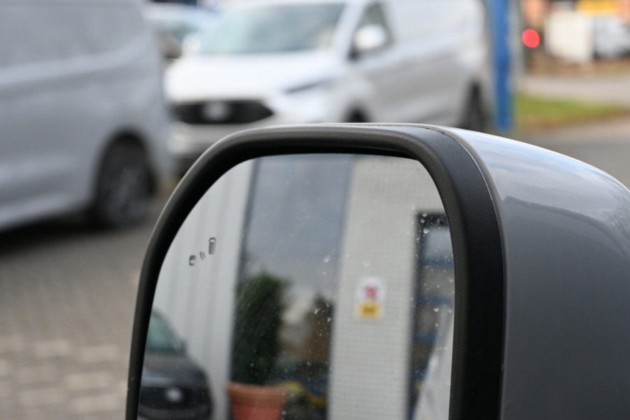 Ford Transit Custom 320L 2.0 TDCI L2H1 Limited Driver assist pack, Draadloos laden, Trekhaak