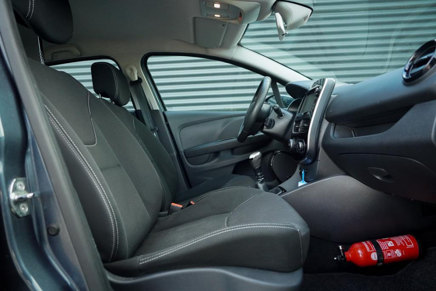 Renault Clio 0.9 TCe Intens / Trekhaak / 5Drs / Lichtmetalen velgen / Lage KM