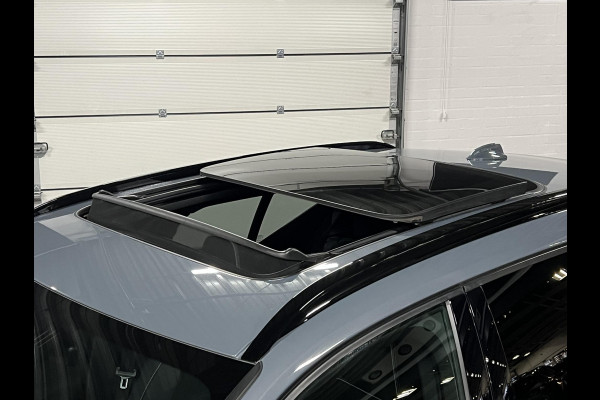 Volvo XC40 T5 Recharge Ultimate Dark Trekhaak | Open dak | Adaptive Cruise | Harman Kardon | 360 graden camera | Stoel-/Stuurverwarming