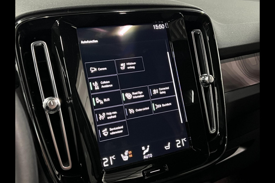 Volvo XC40 T5 Recharge Ultimate Dark Trekhaak | Open dak | Adaptive Cruise | Harman Kardon | 360 graden camera | Stoel-/Stuurverwarming