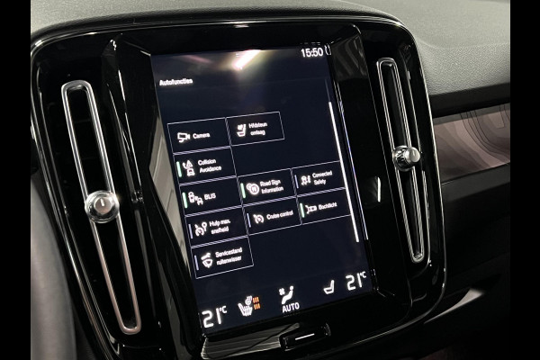 Volvo XC40 T5 Recharge Ultimate Dark Trekhaak | Open dak | Adaptive Cruise | Harman Kardon | 360 graden camera | Stoel-/Stuurverwarming