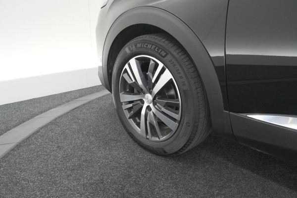 Peugeot 5008 PureTech 130 EAT8 Allure Pack | Stoelverwarming | Camera | Dodehoekdetectie | Navigatie