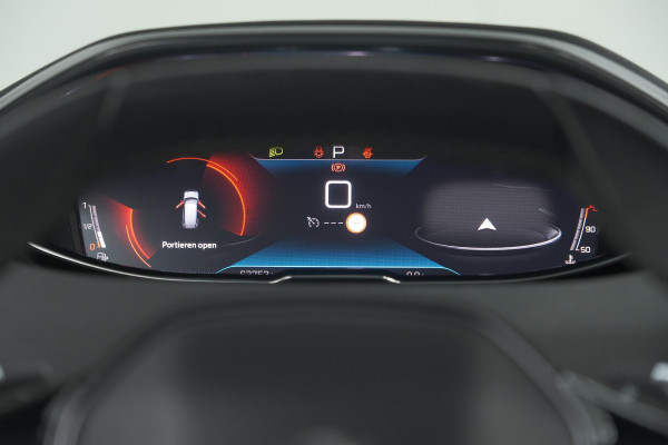 Peugeot 5008 PureTech 130 EAT8 Allure Pack | Stoelverwarming | Camera | Dodehoekdetectie | Navigatie