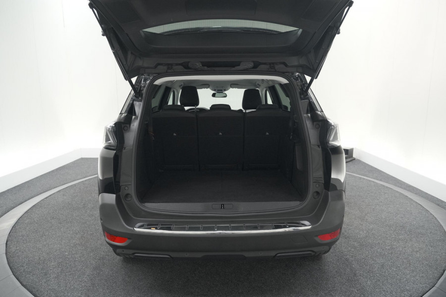 Peugeot 5008 PureTech 130 EAT8 Allure Pack | Stoelverwarming | Camera | Dodehoekdetectie | Navigatie