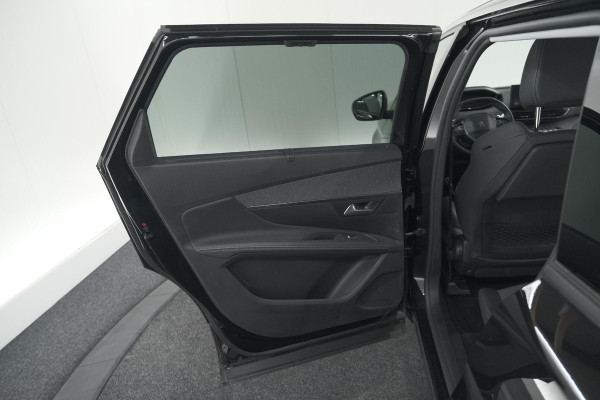 Peugeot 5008 PureTech 130 EAT8 Allure Pack | Stoelverwarming | Camera | Dodehoekdetectie | Navigatie
