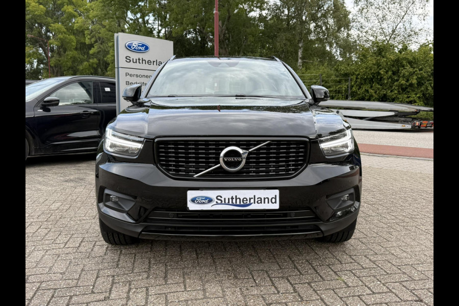 Volvo XC40 1.5 T4 Recharge R-Design 210pk | Parking pack | Draadloos opladen | PHEV | 1.800kg Trekgewicht