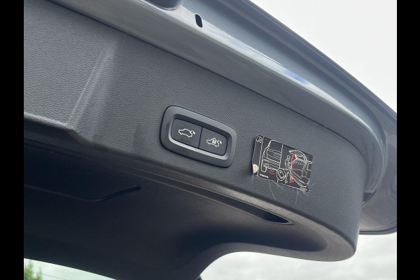 Volvo XC40 1.5 T5 Recharge R-Design 262pk | ZUID | Parking pack | 1.800 Kg trekgewicht