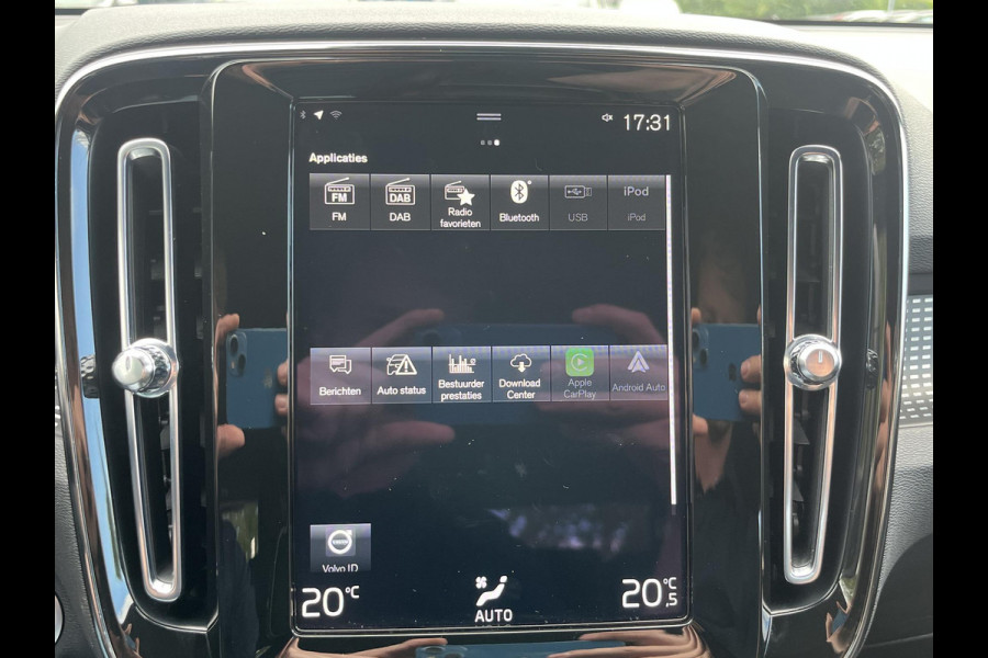 Volvo XC40 1.5 T5 Recharge R-Design 262pk | ZUID | Parking pack | 1.800 Kg trekgewicht