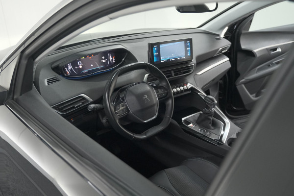Peugeot 3008 PureTech 130 Allure | Trekhaak | Camera | Dodehoekdetectie | Navigatie