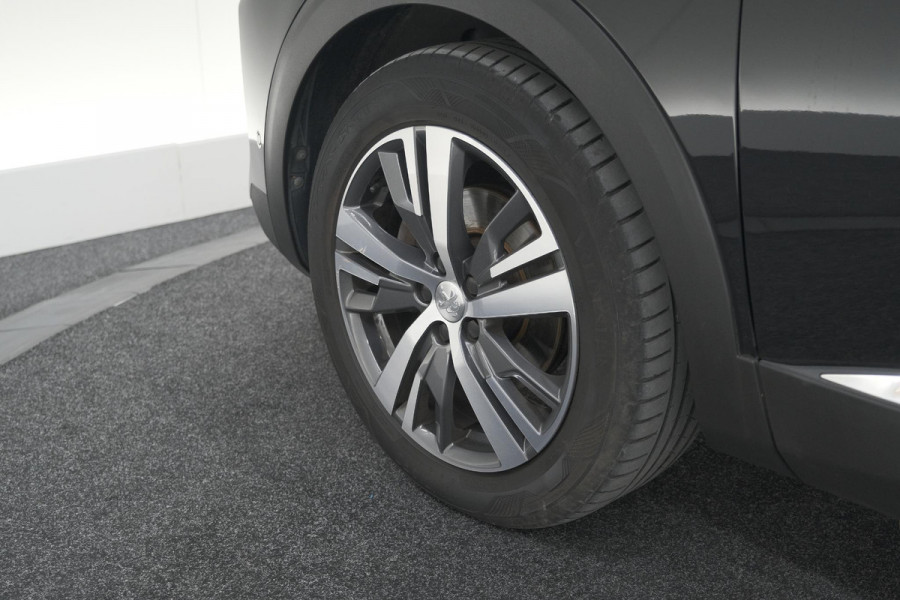 Peugeot 3008 PureTech 130 Allure | Trekhaak | Camera | Dodehoekdetectie | Navigatie