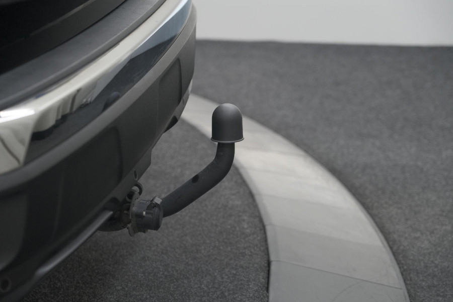 Peugeot 3008 PureTech 130 Allure | Trekhaak | Camera | Dodehoekdetectie | Navigatie