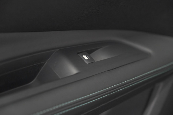 Peugeot 3008 PureTech 130 Allure | Trekhaak | Camera | Dodehoekdetectie | Navigatie