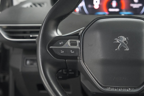 Peugeot 3008 PureTech 130 Allure | Trekhaak | Camera | Dodehoekdetectie | Navigatie