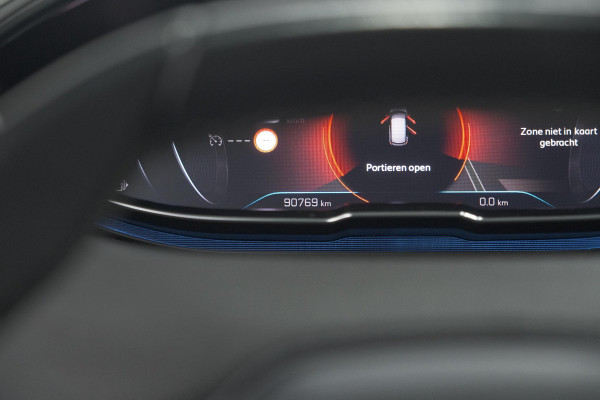 Peugeot 3008 PureTech 130 Allure | Trekhaak | Camera | Dodehoekdetectie | Navigatie