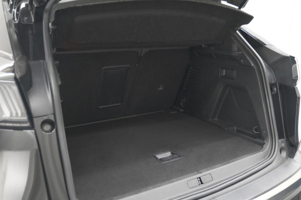 Peugeot 3008 PureTech 130 Allure | Trekhaak | Camera | Dodehoekdetectie | Navigatie