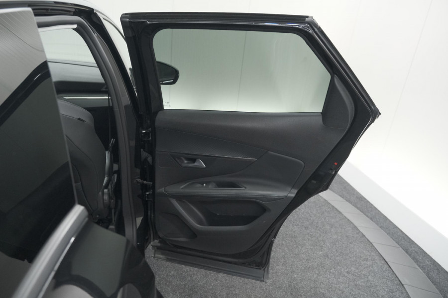 Peugeot 3008 PureTech 130 Allure | Trekhaak | Camera | Dodehoekdetectie | Navigatie