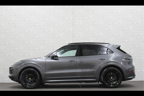 Porsche Cayenne 3.0 E-Hybrid | Sport-Design | 360 Camera | Burmester | Sport-Chrono | Head-Up | Panorama | Nachtzicht | Stoelventilatie | Keyless-Start | Sport-Uitlaat | 21 inch | Stoelverwarming V+A | Leder | Trekhaak | Luchtvering | Memory | Sfeerverlichting | Dodehoek | Active Safe |