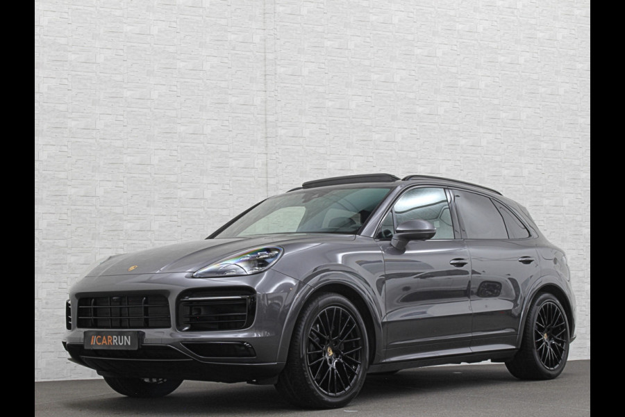 Porsche Cayenne 3.0 E-Hybrid | Sport-Design | 360 Camera | Burmester | Sport-Chrono | Head-Up | Panorama | Nachtzicht | Stoelventilatie | Keyless-Start | Sport-Uitlaat | 21 inch | Stoelverwarming V+A | Leder | Trekhaak | Luchtvering | Memory | Sfeerverlichting | Dodehoek | Active Safe |
