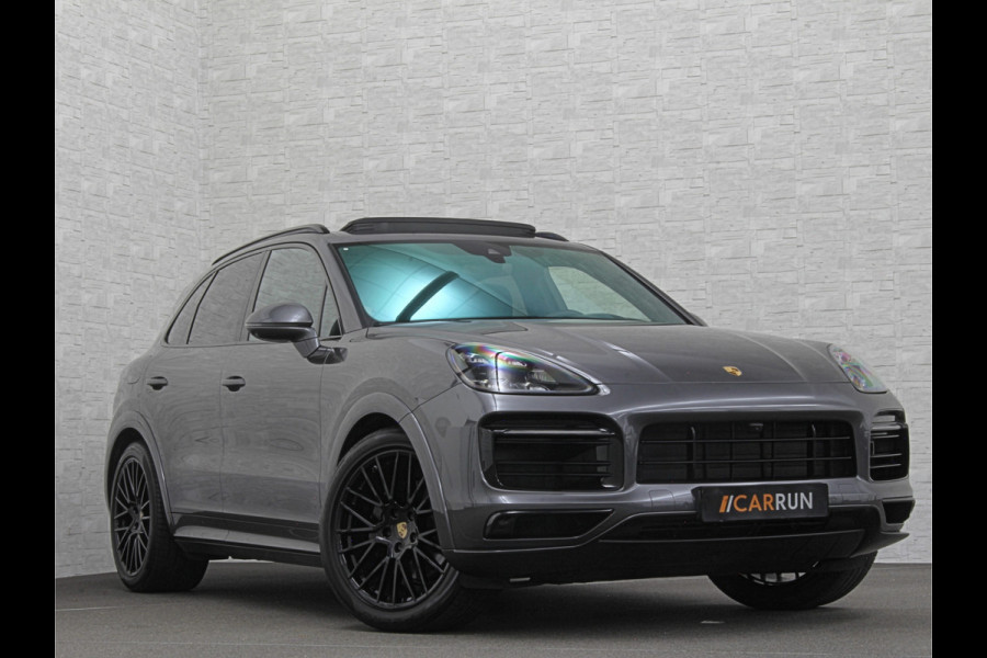 Porsche Cayenne 3.0 E-Hybrid | Sport-Design | 360 Camera | Burmester | Sport-Chrono | Head-Up | Panorama | Nachtzicht | Stoelventilatie | Keyless-Start | Sport-Uitlaat | 21 inch | Stoelverwarming V+A | Leder | Trekhaak | Luchtvering | Memory | Sfeerverlichting | Dodehoek | Active Safe |