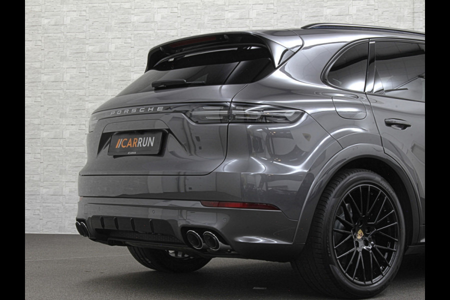Porsche Cayenne 3.0 E-Hybrid | Sport-Design | 360 Camera | Burmester | Sport-Chrono | Head-Up | Panorama | Nachtzicht | Stoelventilatie | Keyless-Start | Sport-Uitlaat | 21 inch | Stoelverwarming V+A | Leder | Trekhaak | Luchtvering | Memory | Sfeerverlichting | Dodehoek | Active Safe |