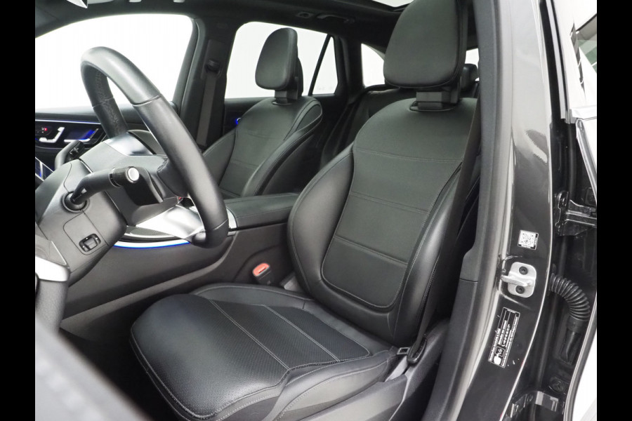 Mercedes-Benz GLC 300e 4MATIC Luxury Line | Panoramadak | Massage | Burmester | Trekhaak | 360 | Leder | Adaptive Cruise