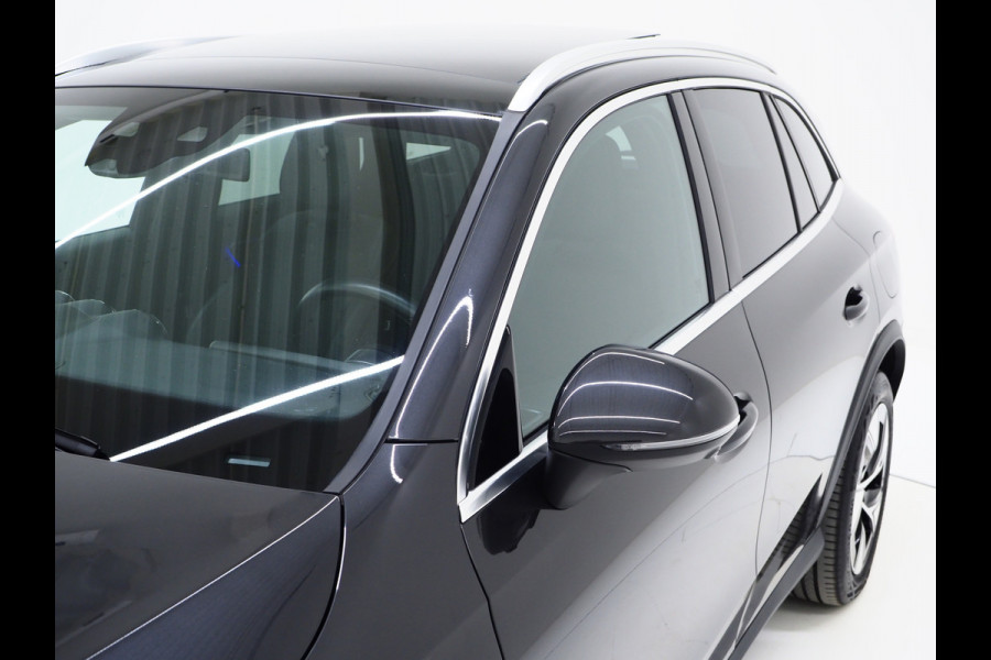 Mercedes-Benz GLC 300e 4MATIC Luxury Line | Panoramadak | Massage | Burmester | Trekhaak | 360 | Leder | Adaptive Cruise