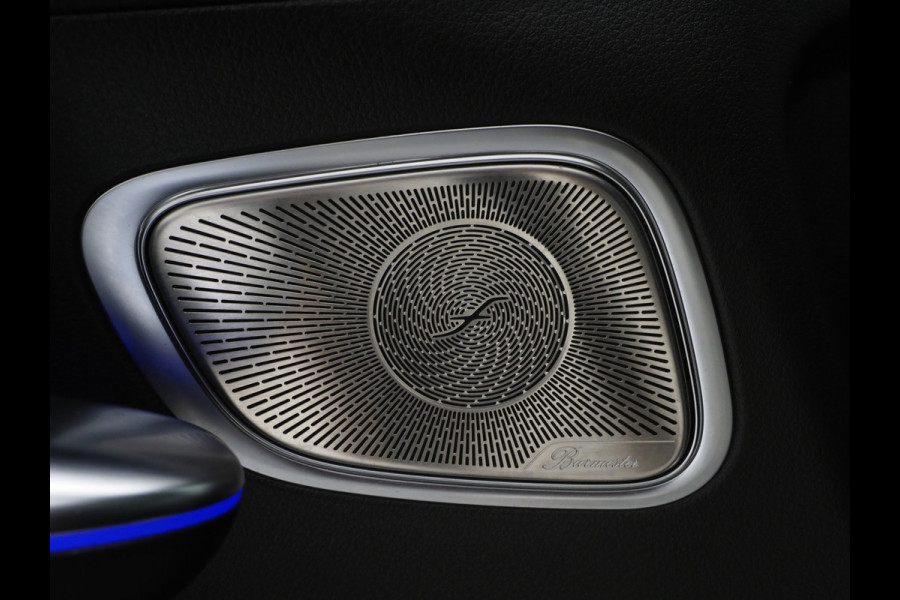 Mercedes-Benz GLC 300e 4MATIC Luxury Line | Panoramadak | Massage | Burmester | Trekhaak | 360 | Leder | Adaptive Cruise