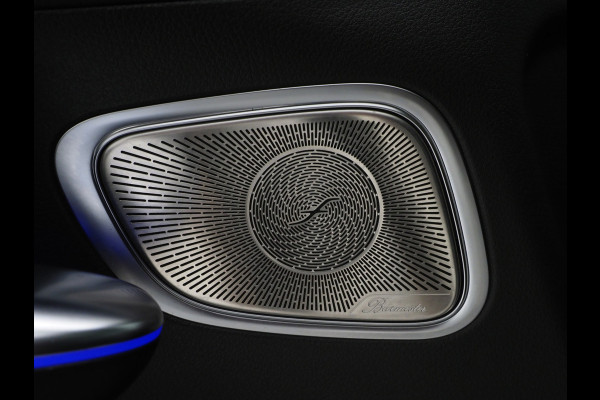 Mercedes-Benz GLC 300e 4MATIC Luxury Line | Panoramadak | Massage | Burmester | Trekhaak | 360 | Leder | Adaptive Cruise