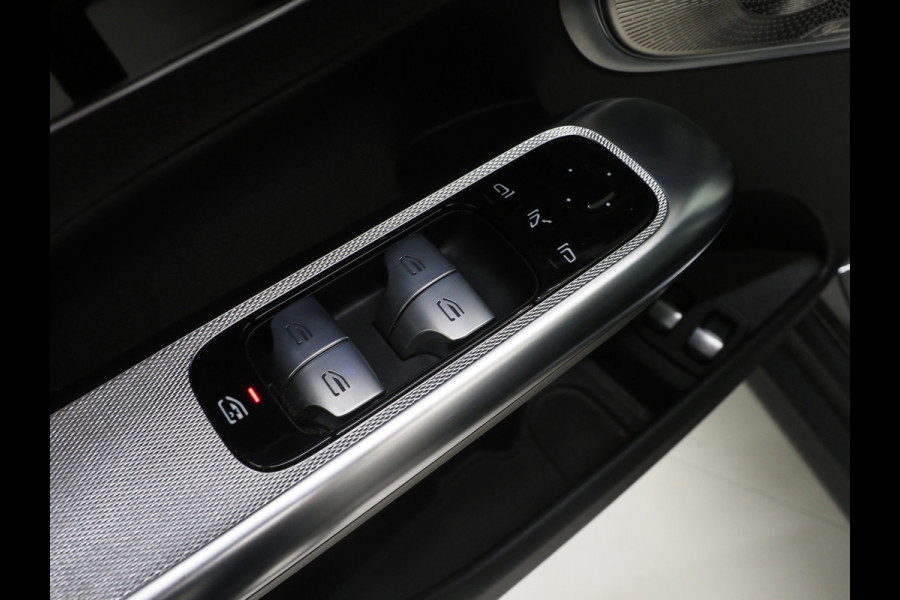 Mercedes-Benz GLC 300e 4MATIC Luxury Line | Panoramadak | Massage | Burmester | Trekhaak | 360 | Leder | Adaptive Cruise