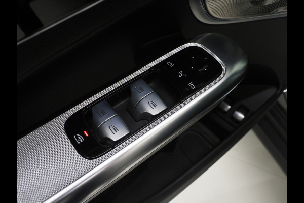 Mercedes-Benz GLC 300e 4MATIC Luxury Line | Panoramadak | Massage | Burmester | Trekhaak | 360 | Leder | Adaptive Cruise