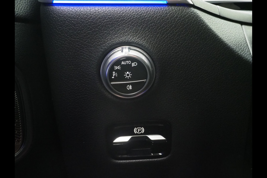 Mercedes-Benz GLC 300e 4MATIC Luxury Line | Panoramadak | Massage | Burmester | Trekhaak | 360 | Leder | Adaptive Cruise