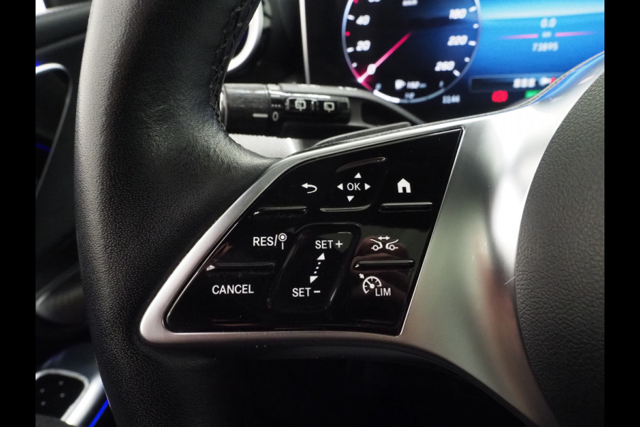 Mercedes-Benz GLC 300e 4MATIC Luxury Line | Panoramadak | Massage | Burmester | Trekhaak | 360 | Leder | Adaptive Cruise