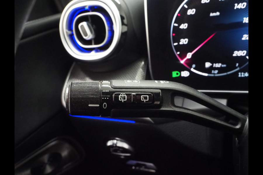 Mercedes-Benz GLC 300e 4MATIC Luxury Line | Panoramadak | Massage | Burmester | Trekhaak | 360 | Leder | Adaptive Cruise