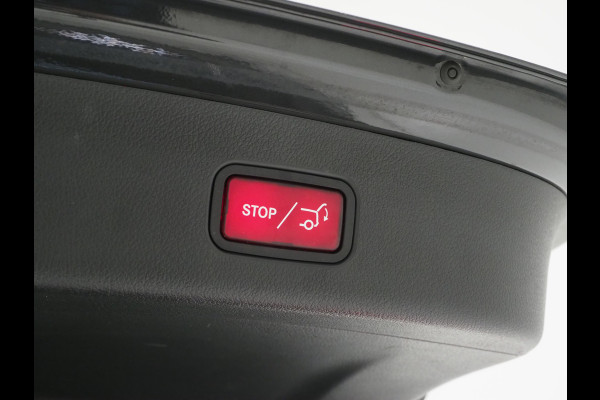 Mercedes-Benz GLC 300e 4MATIC Luxury Line | Panoramadak | Massage | Burmester | Trekhaak | 360 | Leder | Adaptive Cruise