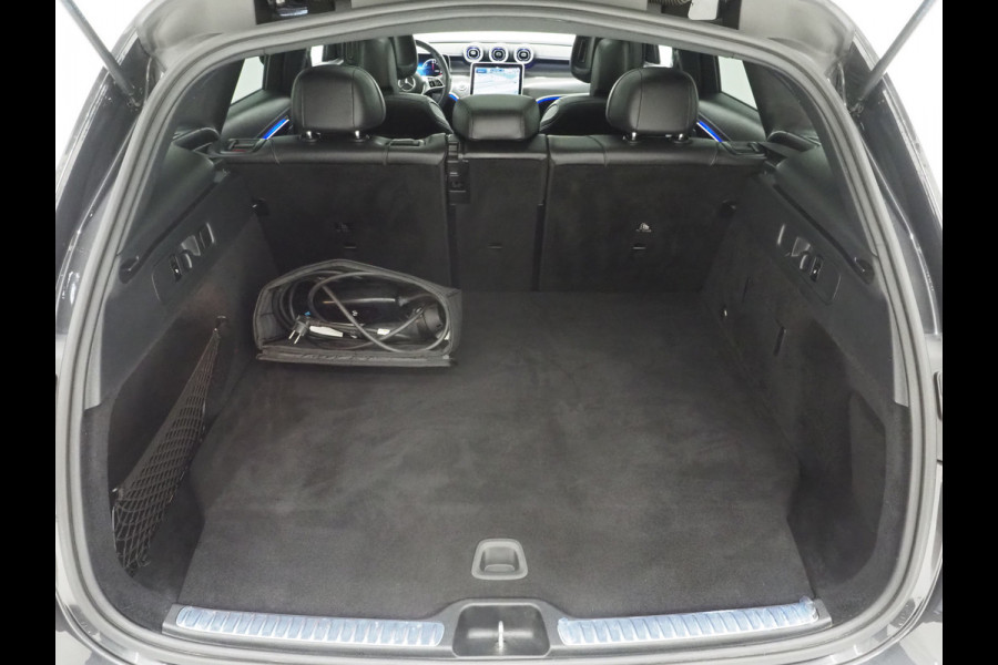 Mercedes-Benz GLC 300e 4MATIC Luxury Line | Panoramadak | Massage | Burmester | Trekhaak | 360 | Leder | Adaptive Cruise