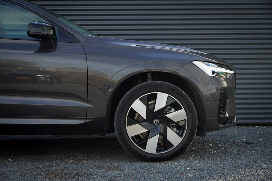 Volvo XC60 2.0 T6 Plug-in hybrid AWD Plus Dark / Pano / Harman Kardon / 20'' / Incl BTW