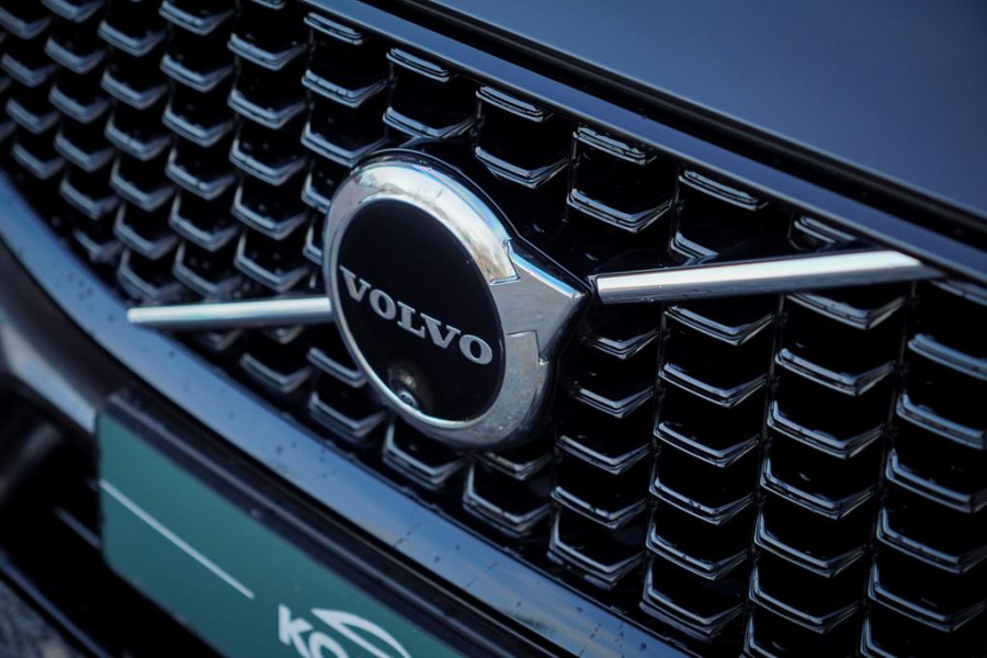 Volvo XC60 2.0 T6 Plug-in hybrid AWD Plus Dark / Pano / Harman Kardon / 20'' / Incl BTW