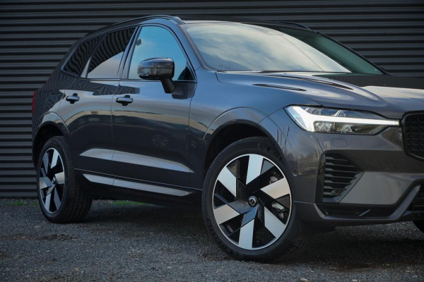 Volvo XC60 2.0 T6 Plug-in hybrid AWD Plus Dark / Pano / Harman Kardon / 20'' / Incl BTW
