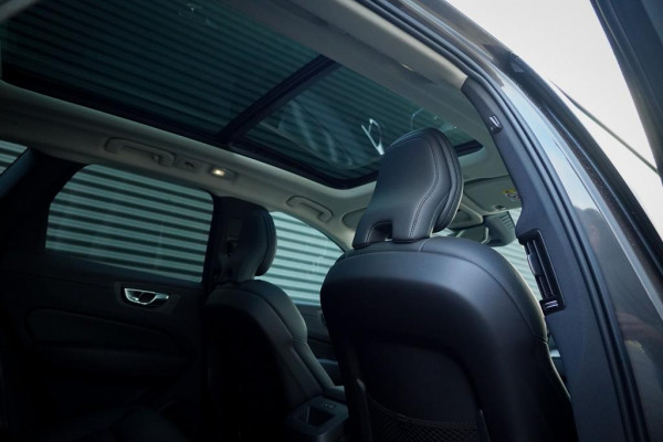 Volvo XC60 2.0 T6 Plug-in hybrid AWD Plus Dark / Pano / Harman Kardon / 20'' / Incl BTW