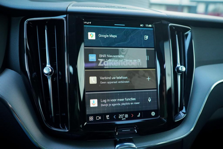 Volvo XC60 2.0 T6 Plug-in hybrid AWD Plus Dark / Pano / Harman Kardon / 20'' / Incl BTW