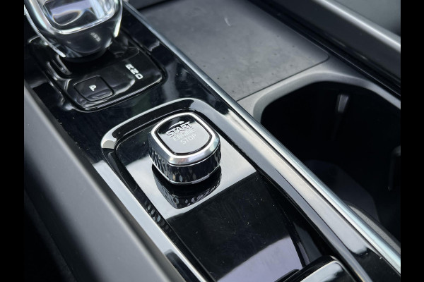 Volvo XC60 2.0 T8 Plug-in hybrid AWD Inscription Zuid | 455pk | Parking Pack | Stoelverwarming | 2.250kg Trekgewicht