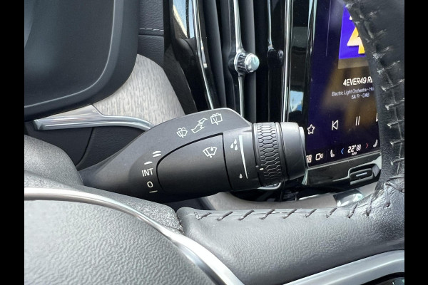 Volvo XC60 2.0 T8 Plug-in hybrid AWD Inscription Zuid | 455pk | Parking Pack | Stoelverwarming | 2.250kg Trekgewicht