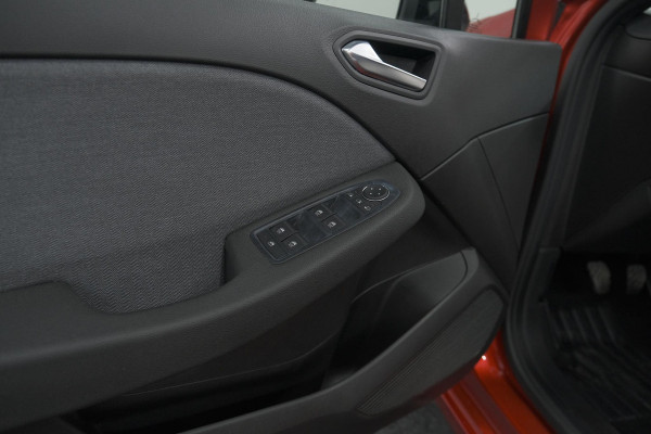 Renault Clio TCe 90 GPF techno | 360 Camera | Adaptieve Cruise Control | Navigatie | 9.3 Inch Groot Scherm